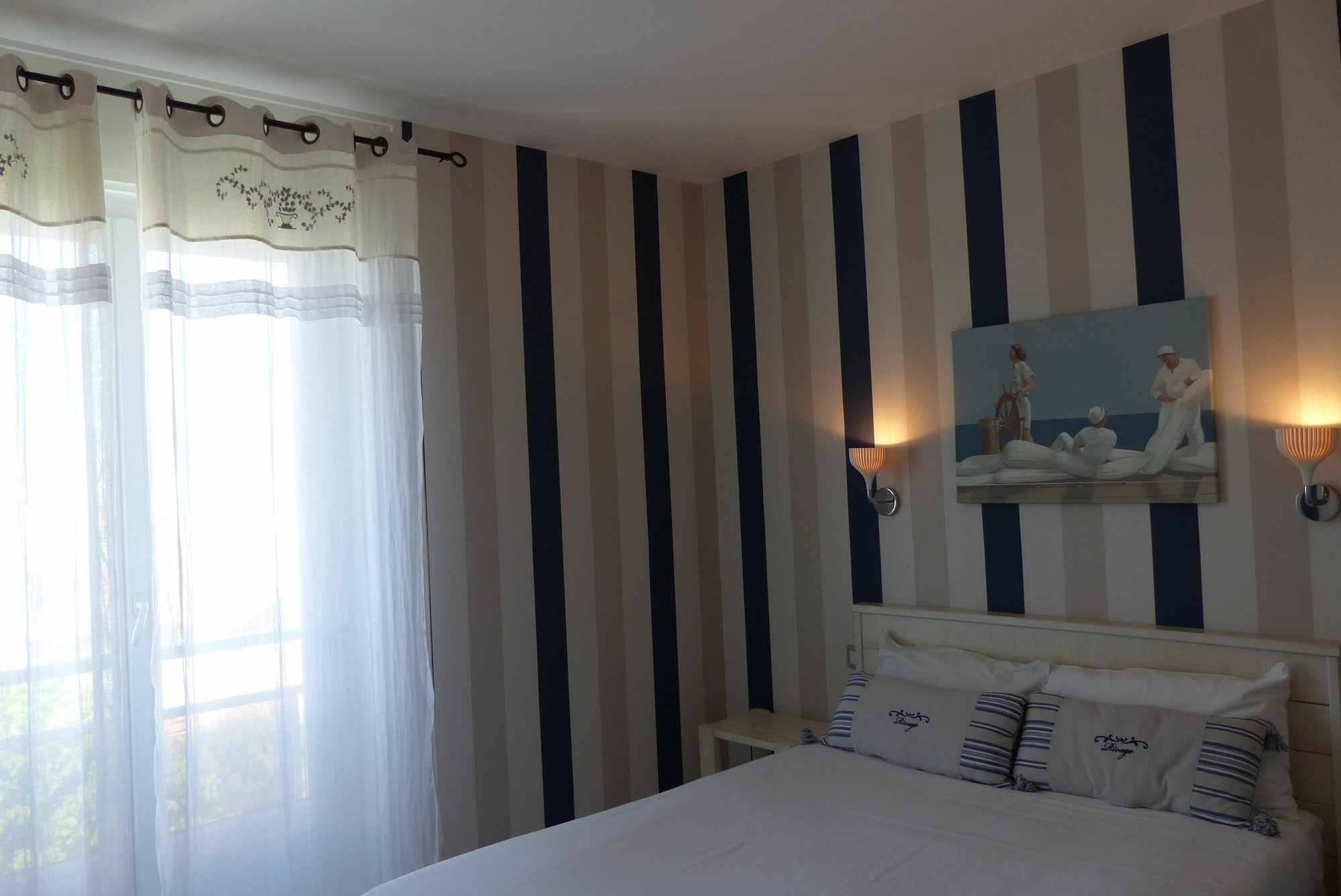 Hotel The Originals Miramar, Royan Pontaillac Exterior photo